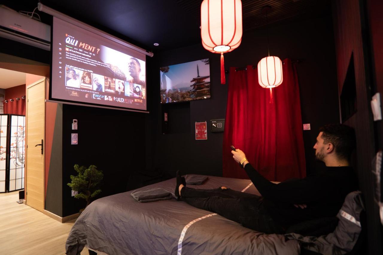 Appartement Capsule Japon - Jacuzzi - Netflix & Ecran Cinema - Xbox à Trith-Saint-Leger Extérieur photo