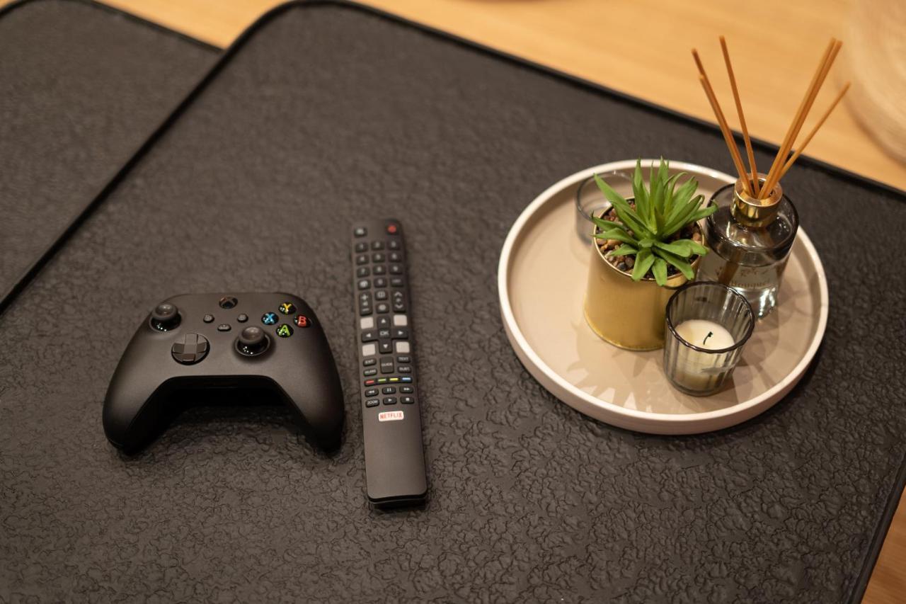 Appartement Capsule Japon - Jacuzzi - Netflix & Ecran Cinema - Xbox à Trith-Saint-Leger Extérieur photo
